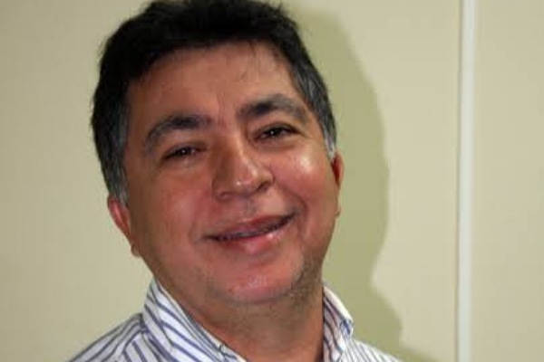 Eduardo Lemos diz que permanece no PSB