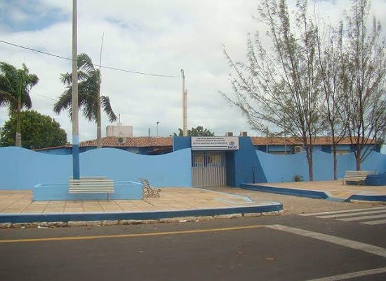 Givagno solicita aproximadamente R$ 1 milhão para construção de Ginásio de Esportes e Climatização da Escola Maura Bezerra na Cohab
