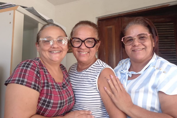 Macau: Vereadora Ceição recebe o apoio da enfermeira Ângela Soares