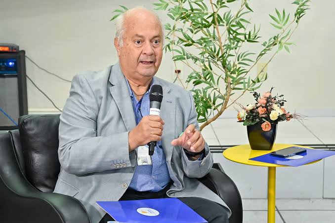 Diretor-geral da ALRN recebe homenagem no 20º Encontro Convergência