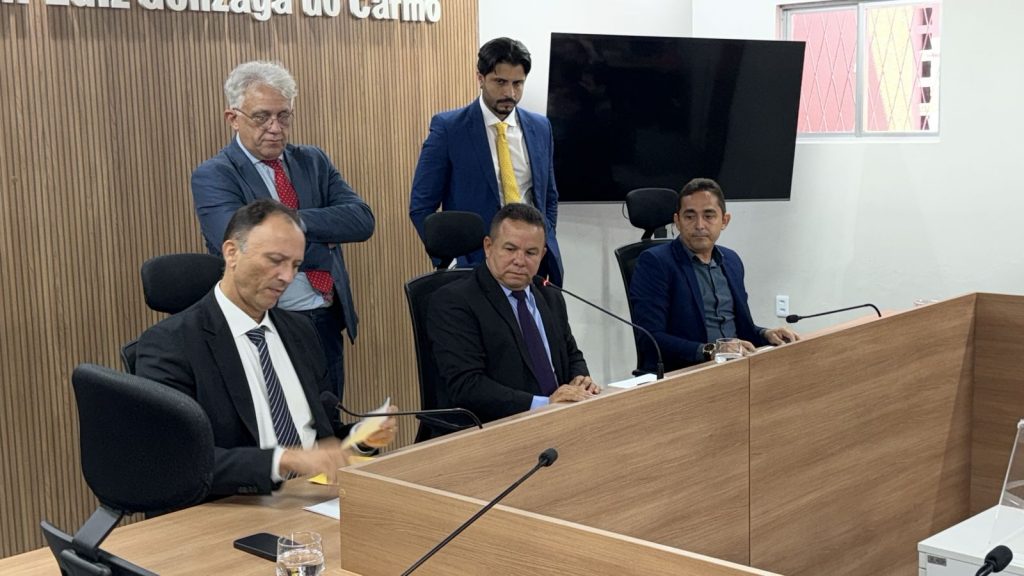 Câmara Municipal de Guamaré elege nova Mesa Diretora para o biênio 2025/2026