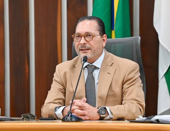 Ezequiel solicita providências urgentes para crise no abastecimento de água em Ouro Branco