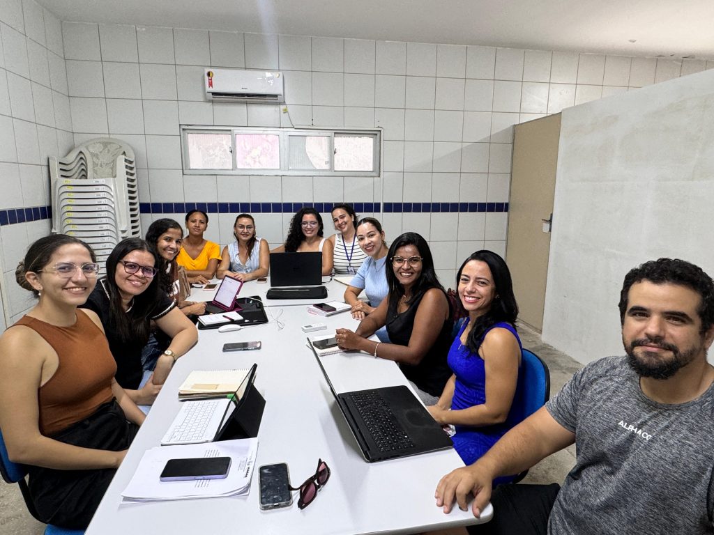 Saúde: Secretária reúne equipe técnica para montar plano de ações para outubro em Macau