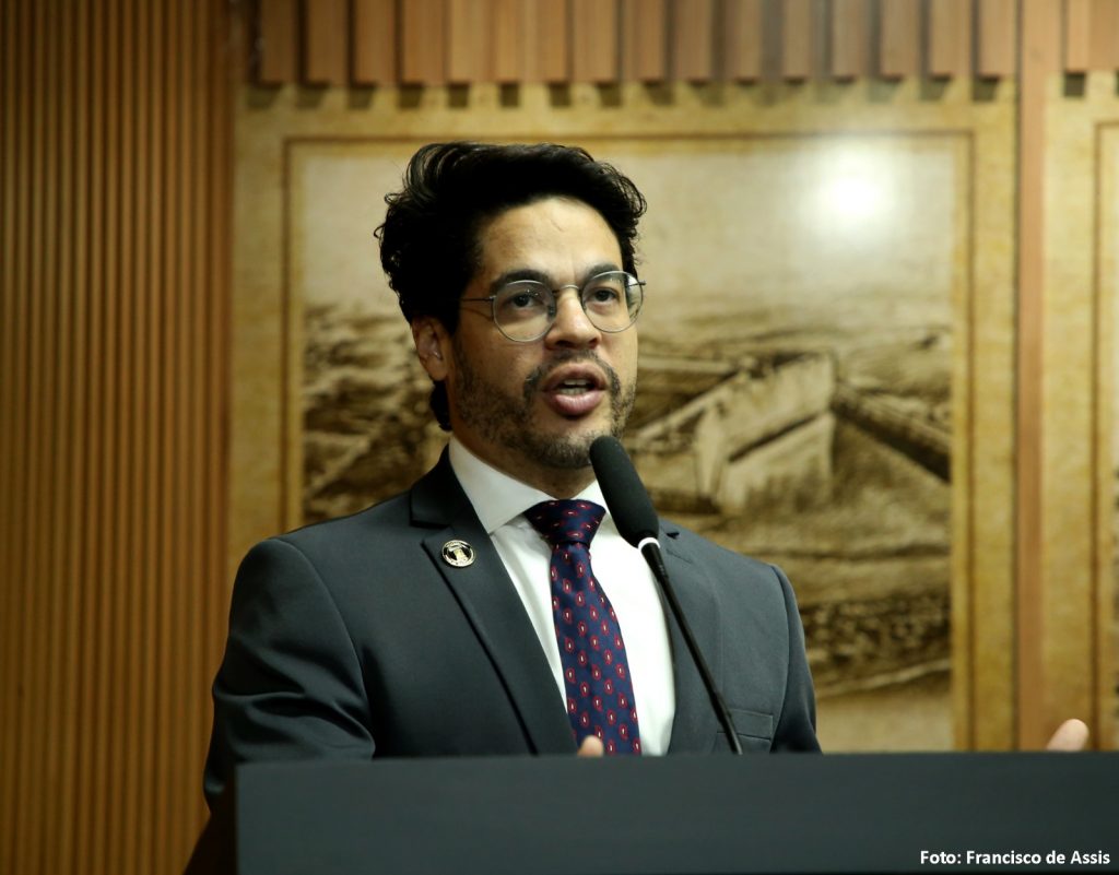Vereador Leo Souza propõe projeto de lei para regulamentar uso de patinetes e bicicletas elétricas em Natal