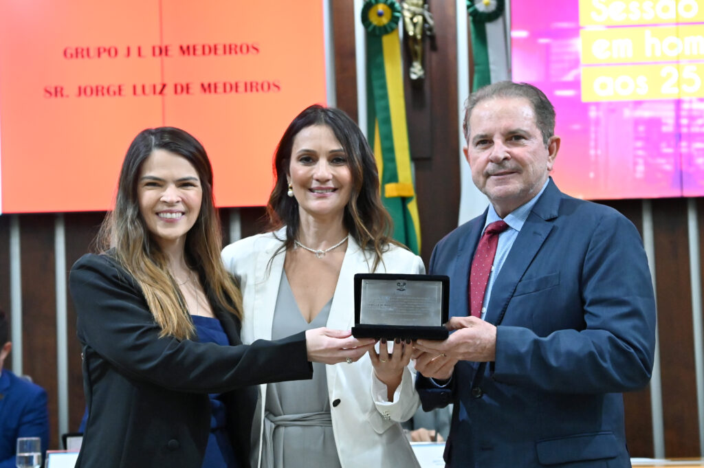 Assembleia homenageia e enaltece história de 25 anos da RedeMAIS