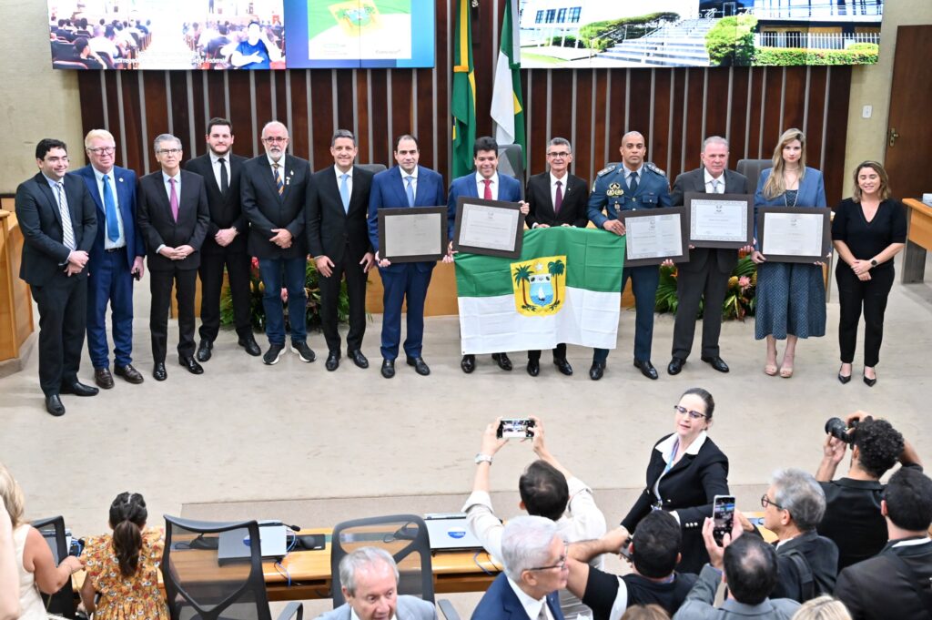 Legislativo Potiguar faz entrega de cinco títulos de cidadão norte-rio-grandense