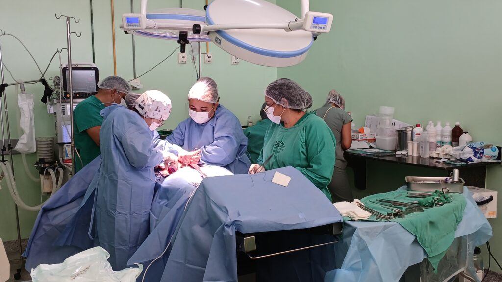 Feriadão com cirurgias ginecológicas e partos nesta quinta-feira (20) no Hospital Antônio Ferraz de Macau