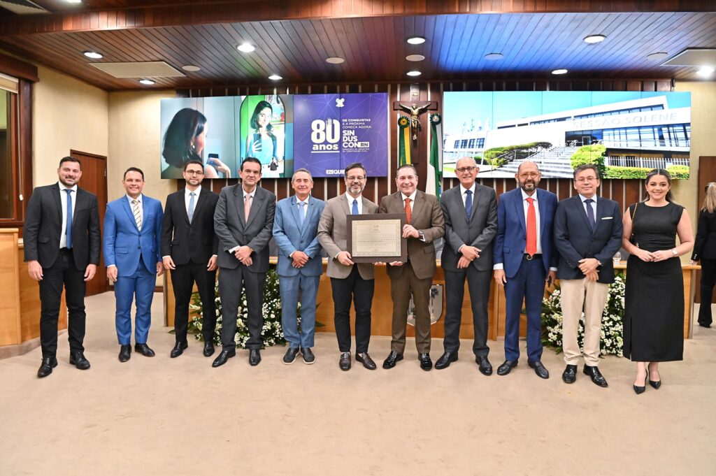 Solene no Legislativo celebra 80 anos do Sindicato da Construção Civil do RN
