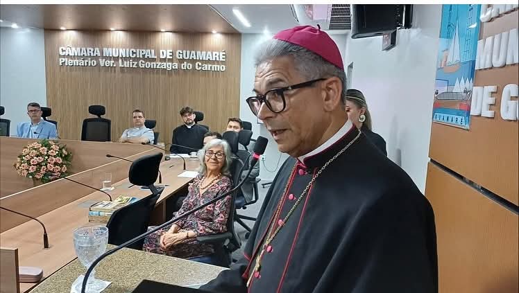 Guamaré: Arcebispo Metropolitano tem encontro com autoridades na Câmara de Vereadores 