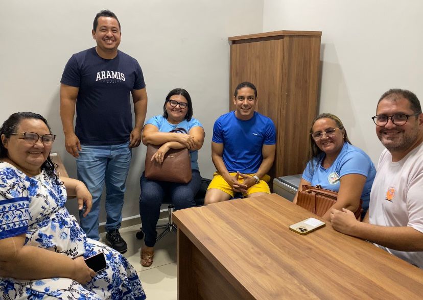 Edvaldo Júnior propõe valorização da gestão escolar em Macau