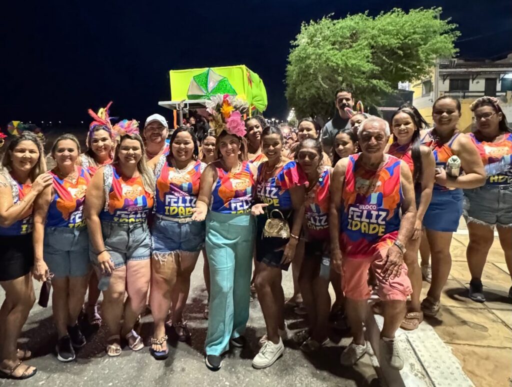 Carnaval de Macau: Vice-prefeito Raimundo prestigia blocos da Igualdade e Feliz Idade
