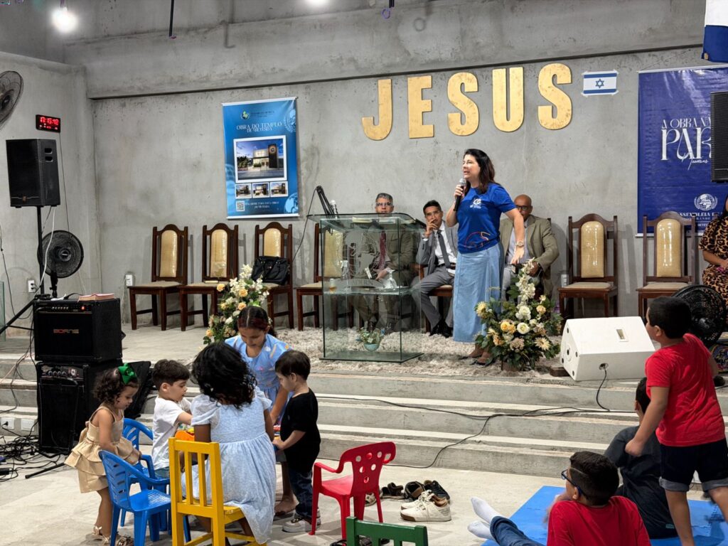 Inclusão nas igrejas: Assembleia de Deus de Natal tem primeiro culto atípico do RN com incentivo da deputada Carla Dickson