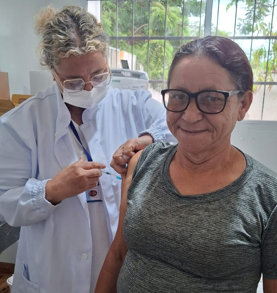 Saúde de Macau segue vacinando à população contra a Influenza