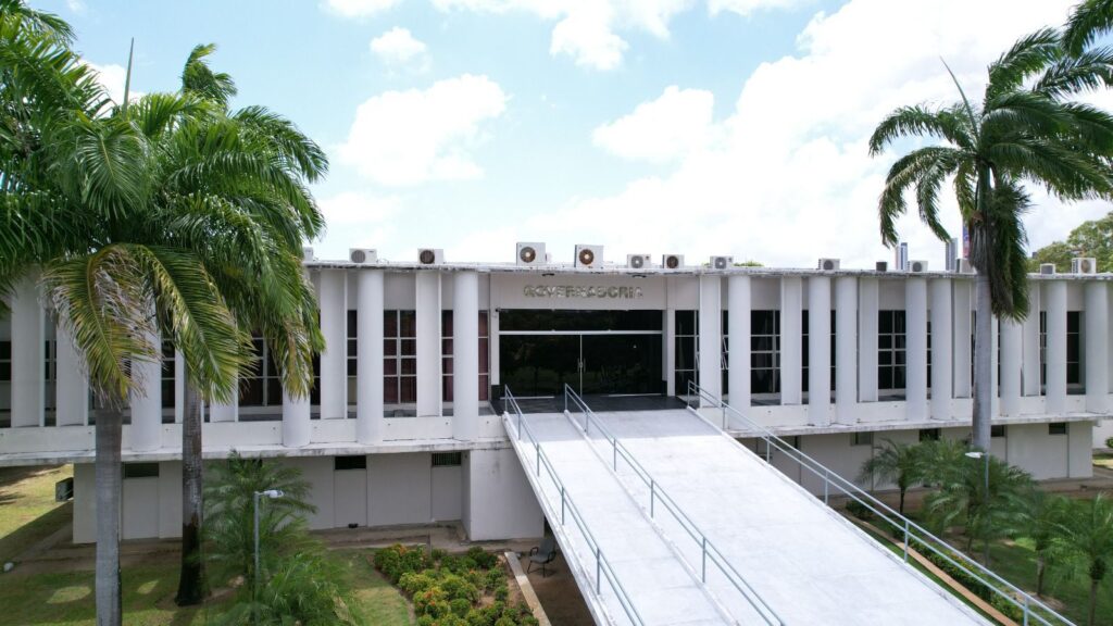 Governo do RN implanta política salarial permanente para servidores públicos