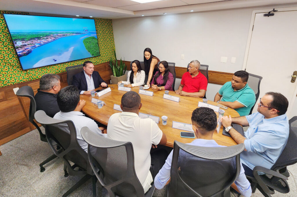 Ezequiel recebe comitiva de Porto do Mangue e destaca pautas municipalistas