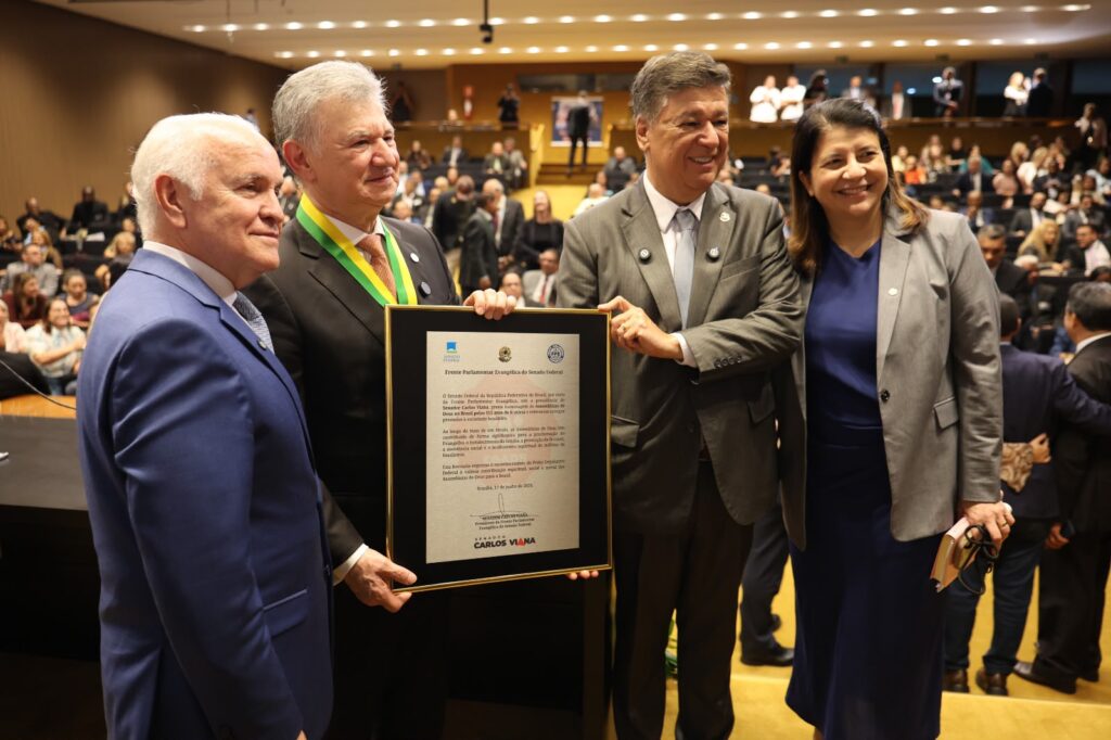 Única parlamentar do RN, Carla Dickson participa de homenagem nacional aos 122 anos da Assembleia de Deus no Brasil