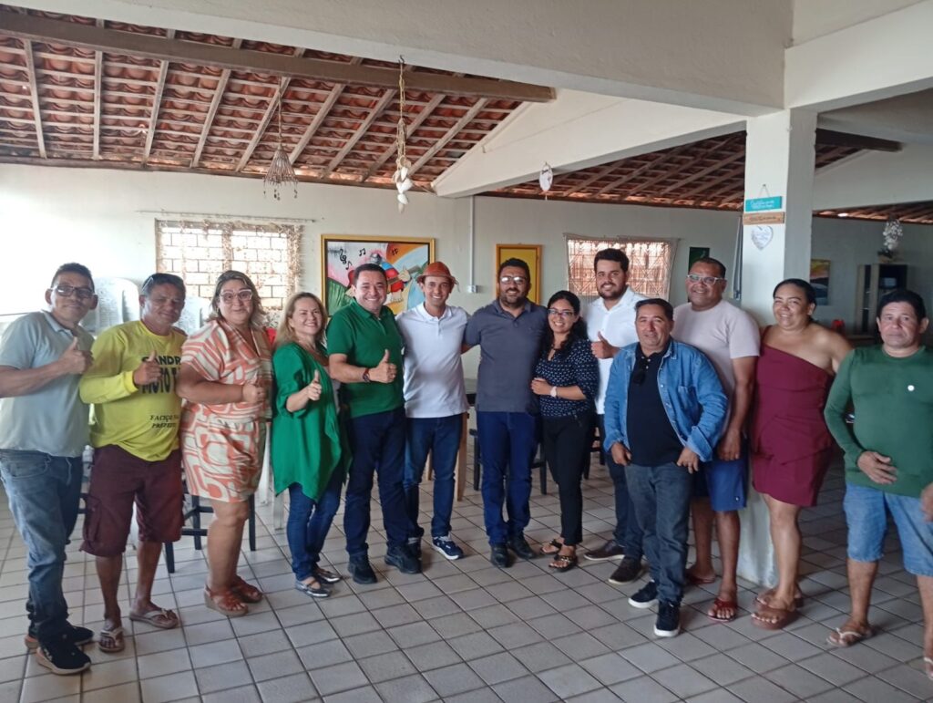 Em Macau, Ítalo Mendonça e aliados oficializam apoio a Allyson Bezerra para o Governo do RN