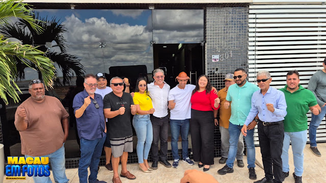 Clima de Copa: Einstein Barbosa convida amigos e à população para assistir Brasil e Haiti em telão na Avenida Centenário