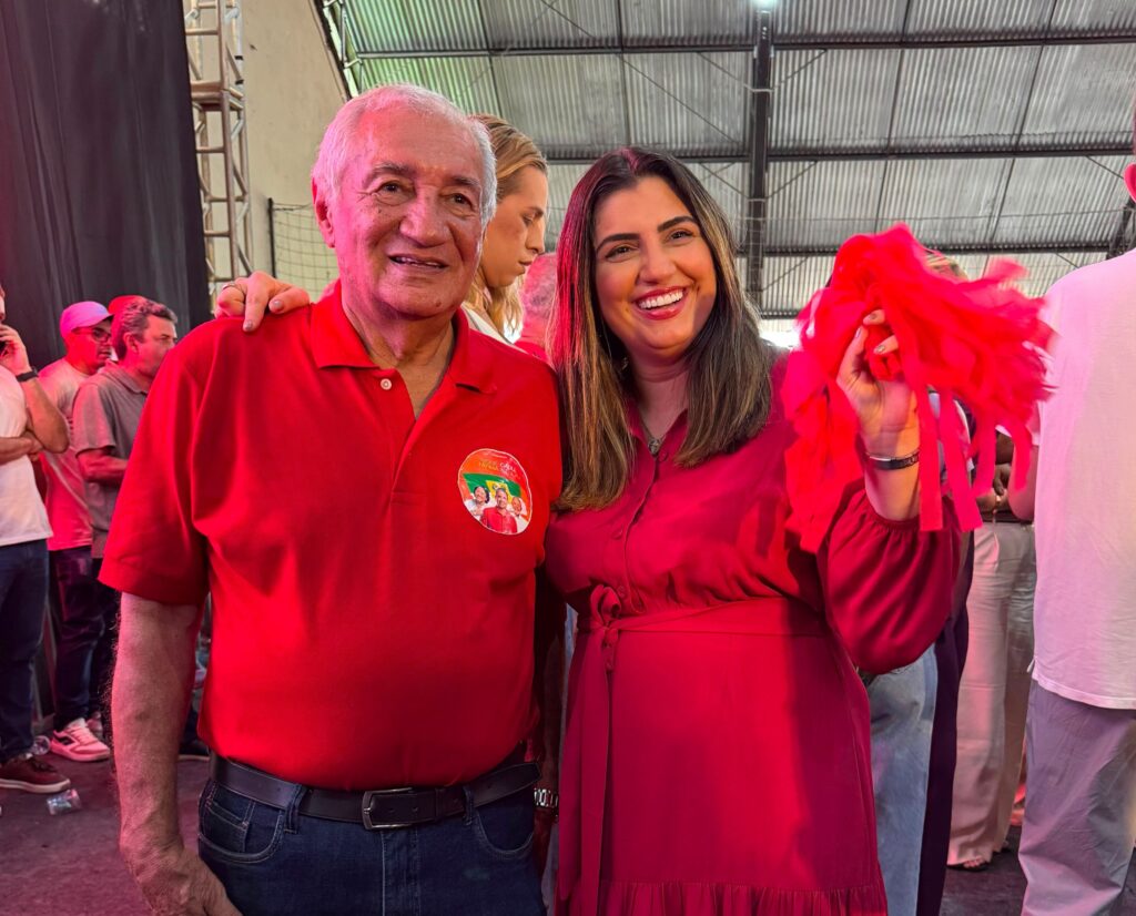 Flavinha e Raimundo lideram caravana de Macau em convenção que oficializou Cadu de Lula ao Governo do RN