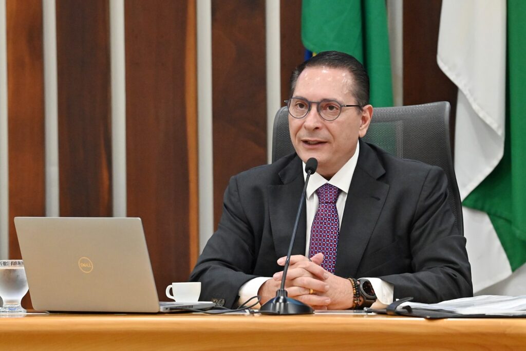 Ezequiel Ferreira confirma apoio do PSDB a Álvaro Dias e comunica decisão à governadora Fátima