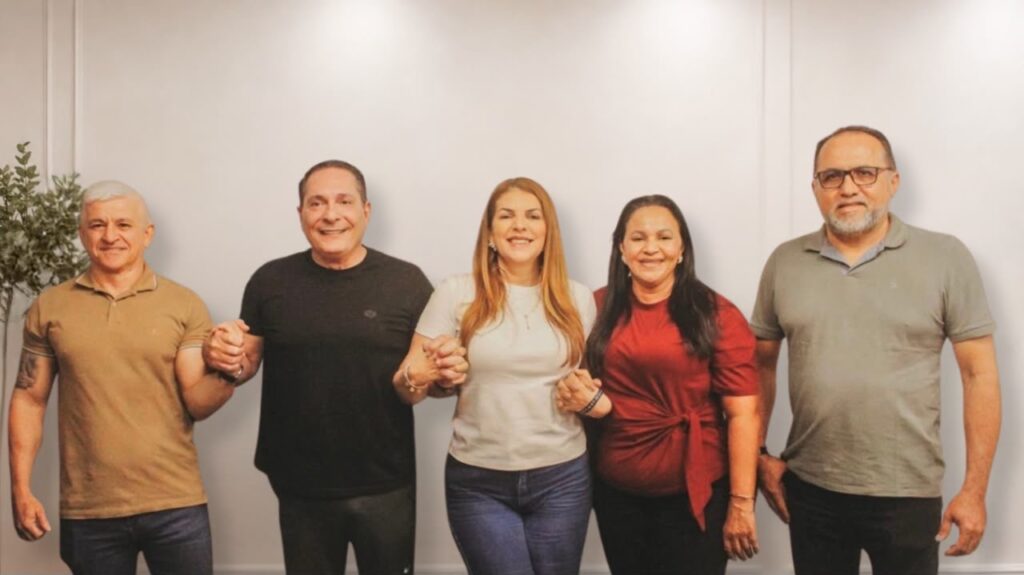 Preta e lideranças de Pendências reforçam apoio à candidatura de Nina Souza