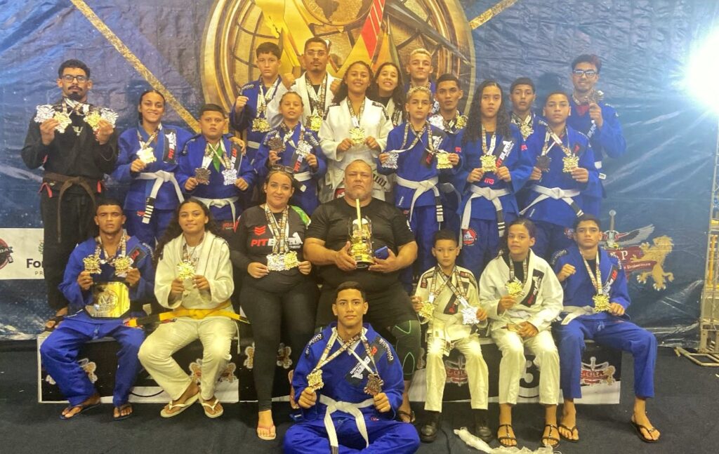 Academia Pitbull Brothers Diogo Lopes faz bonito no Mundial BJJ Pro 2026 em Fortaleza e leva Macau para o pódio