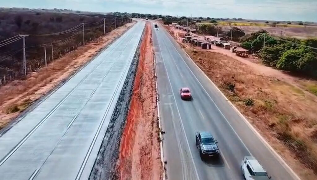 Primeiros 10 quilômetros duplicados da BR-304 são liberados no RN